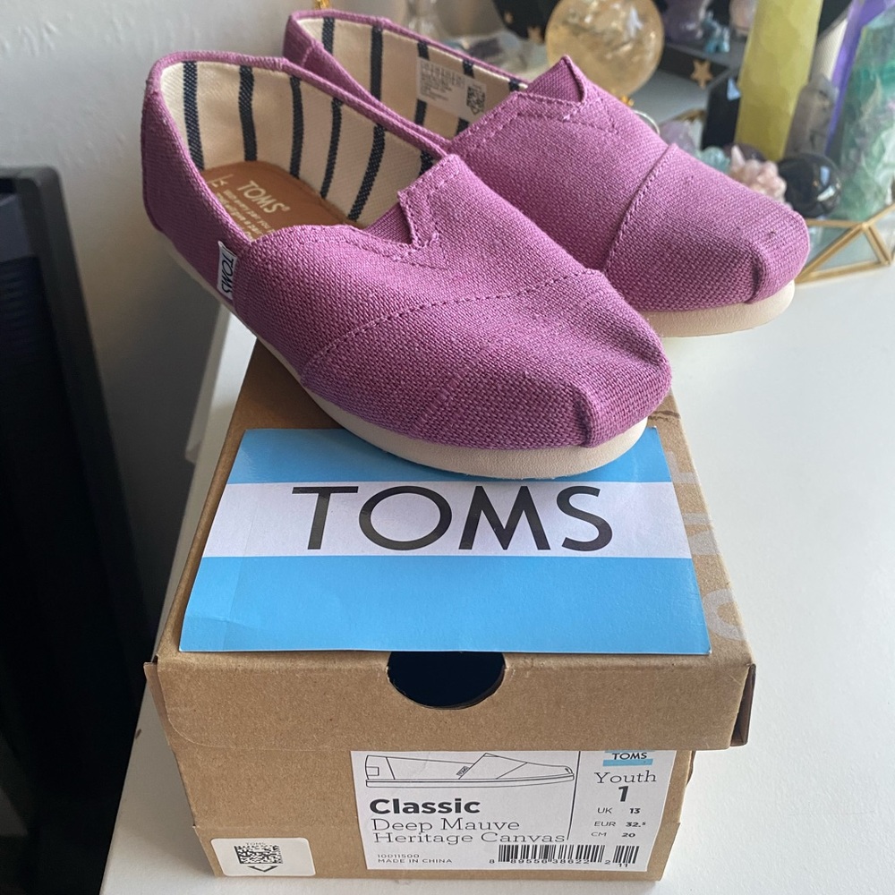 Deep Mauve Classic TOMS Slip-ons